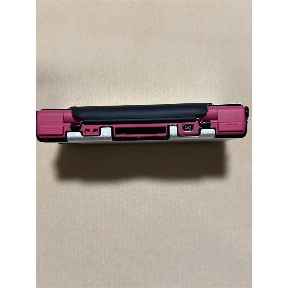 TESTED Nintendo DSi Hot Pink W/ Charger,DSI Armor, Case, Pink Stylus & 4 Games